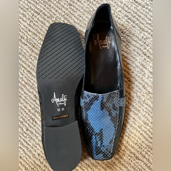Never worn Amalfi Blue and Black Leather Loafer - Picture 3 of 4